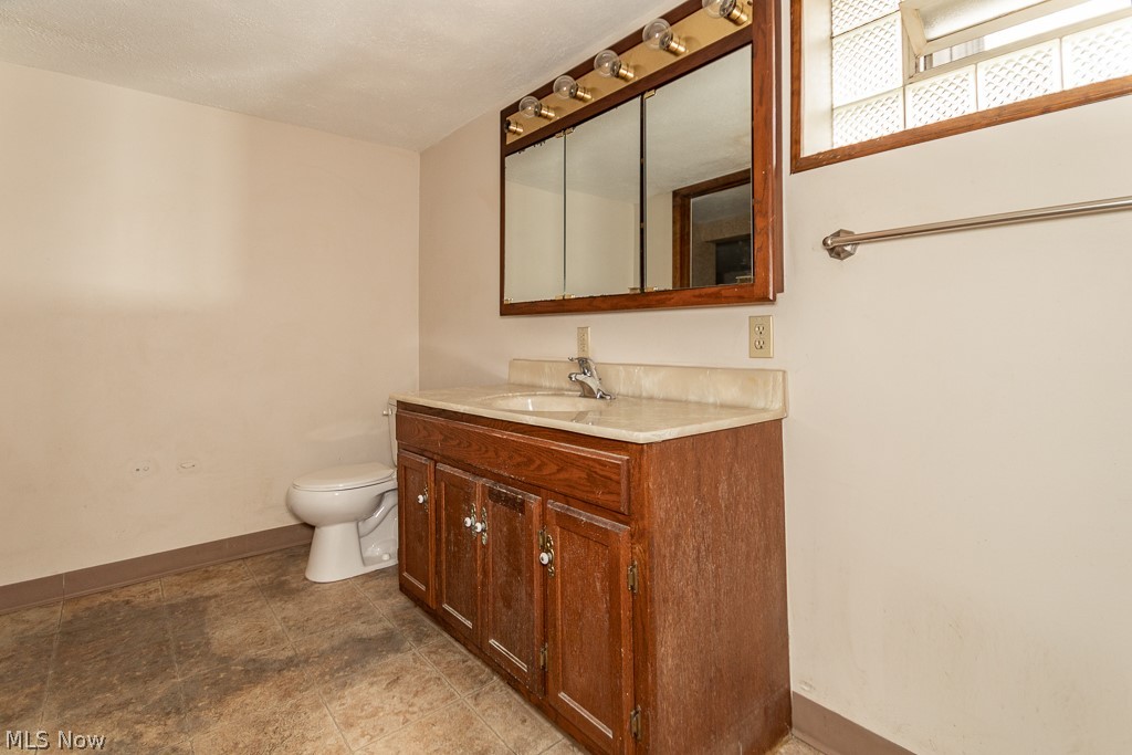 4351 Fulton Road Cleveland, OH 44144 - Photo 28 of 31 Gallery Image 28