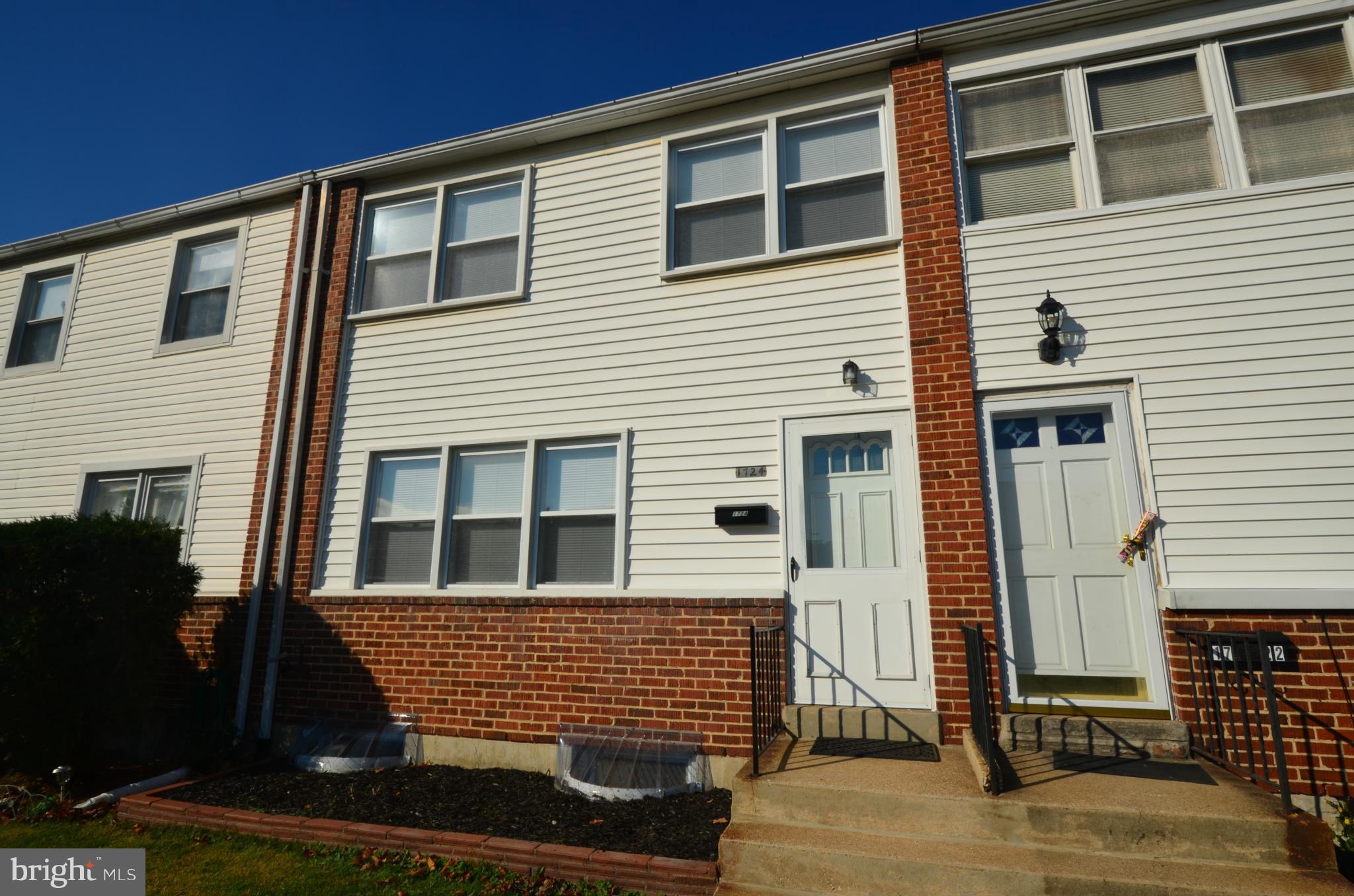 1724 Melbourne Road Baltimore, MD 21222 - Photo 8 of 23 Exterior (Front)
