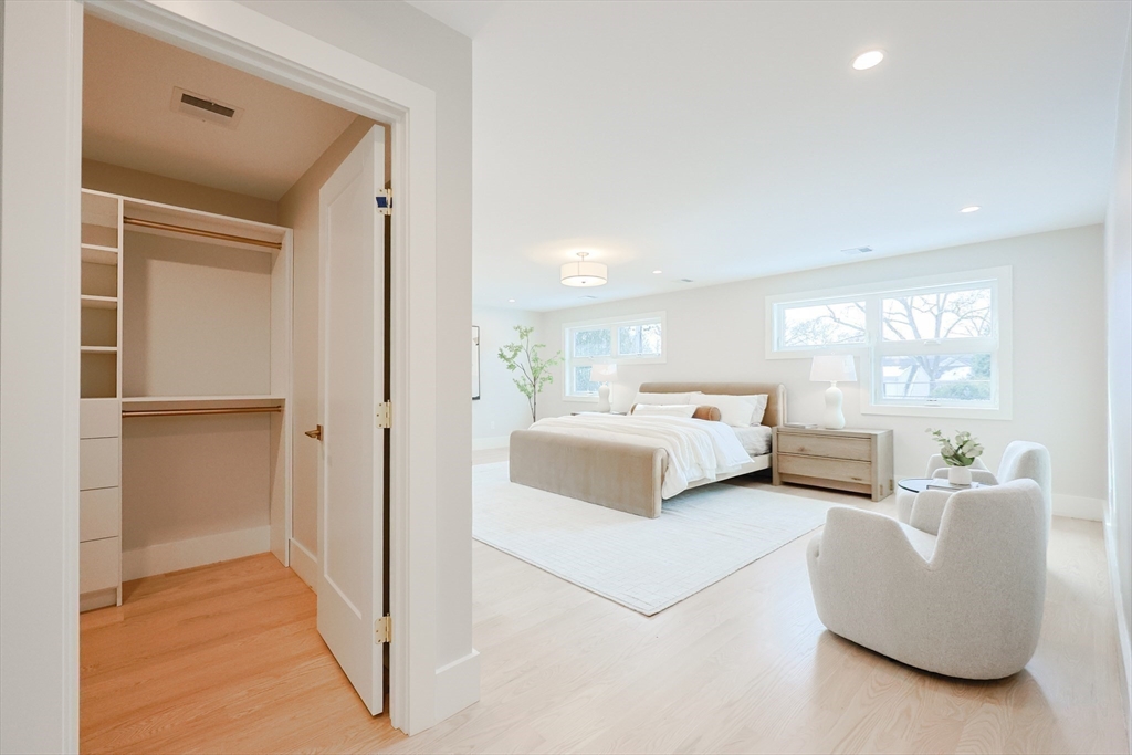 23 Pilgrim Road Wellesley, MA 02481 - Photo 14 of 30