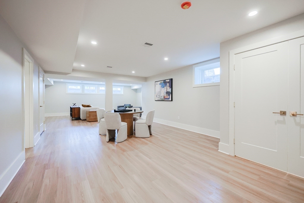 23 Pilgrim Road Wellesley, MA 02481 - Photo 28 of 30