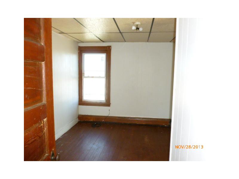 213 Meadow Street Pawtucket, RI 02860 - Photo 12 of 13 Bedroom.