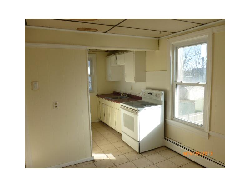 213 Meadow Street Pawtucket, RI 02860 - Photo 3 of 13 Kitchen.