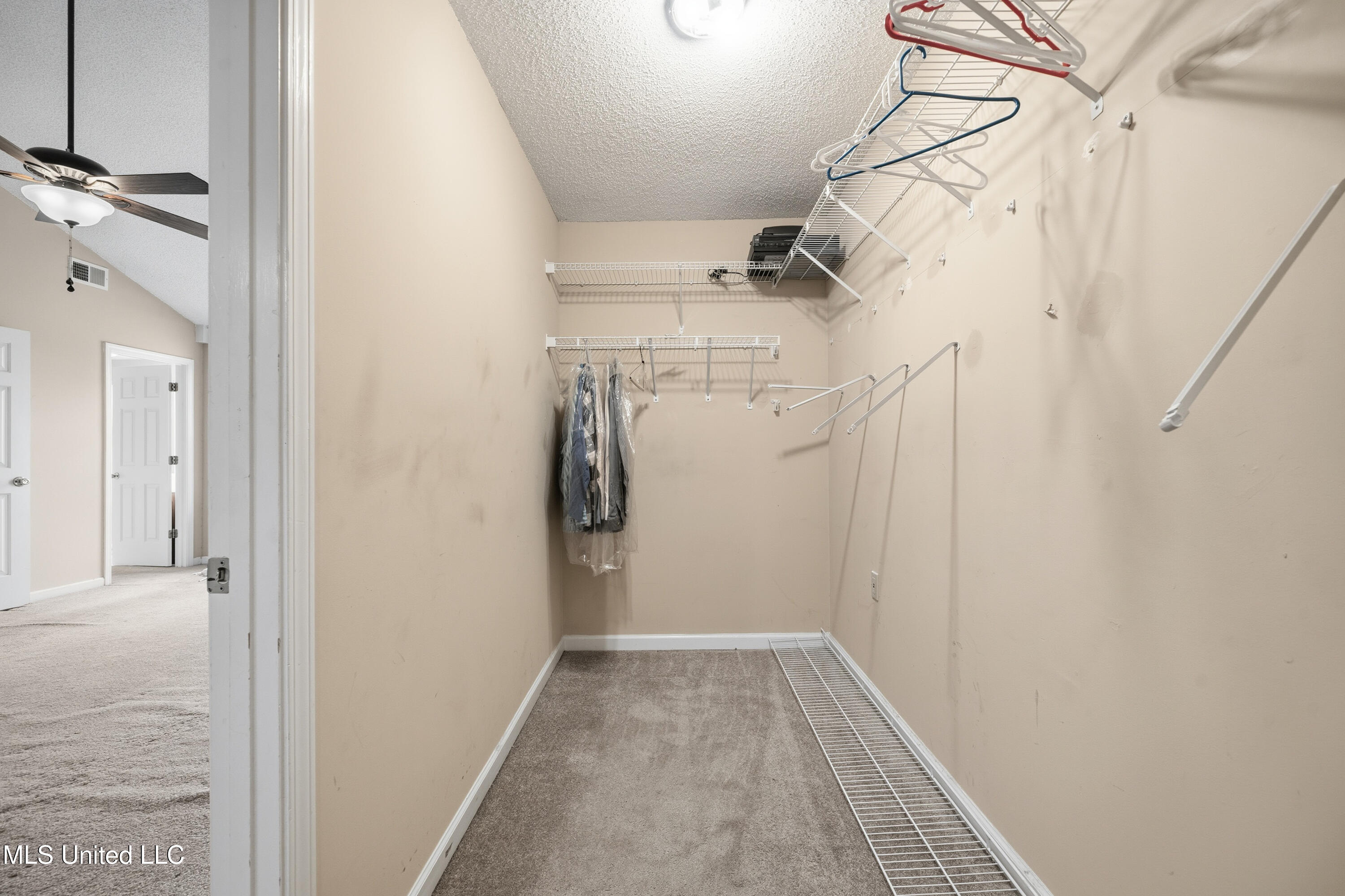 8891 Shellflower Drive Southaven, MS 38671 - Photo 13 of 18 full-71