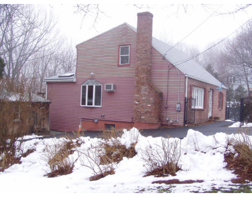 88 Stow Road Marlborough, MA 01752 - Photo 2 of 17 Gallery Image 2