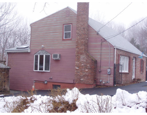 88 Stow Road Marlborough, MA 01752 - Photo 3 of 17 Gallery Image 3