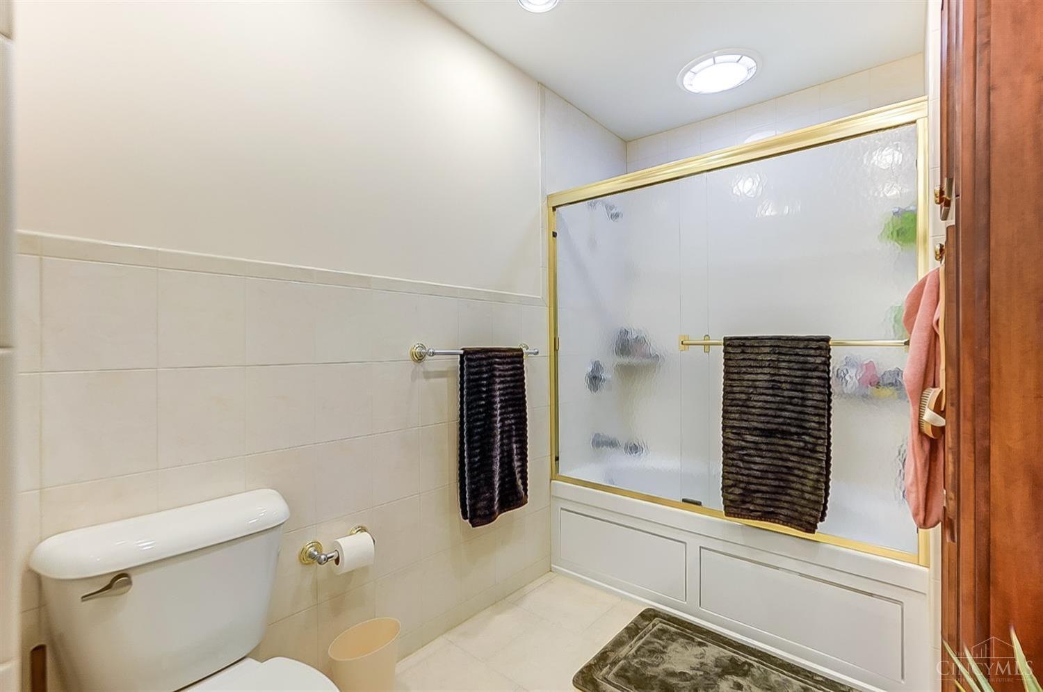 1199 Neeb Road Cincinnati, OH 45233 - Photo 32 of 45 Gallery Image 32
