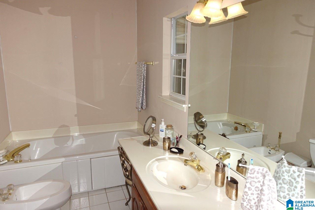 412 Milgray East Calera, AL 35040 - Photo 13 of 27