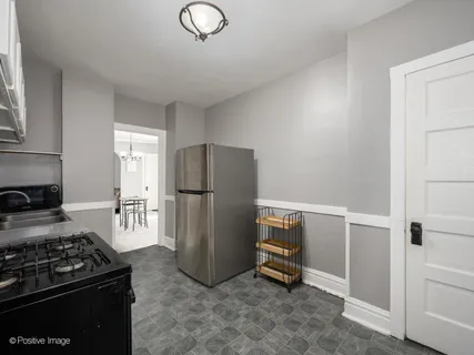 $369,900 | 920 North Kedvale Avenue, Chicago, IL 60651