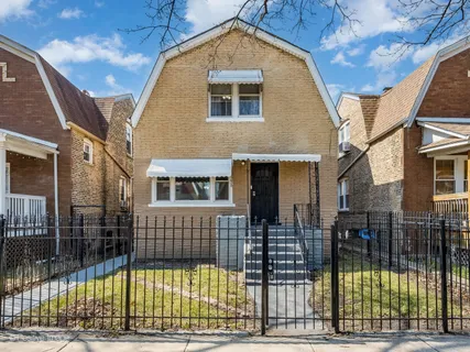 $369,900 | 920 North Kedvale Avenue, Chicago, IL 60651