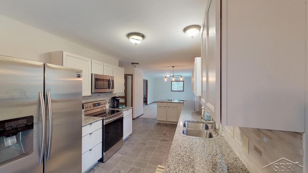 14881 Ederer Road Hemlock, MI 48626 - Photo 10 of 22 31362643-9.JPG