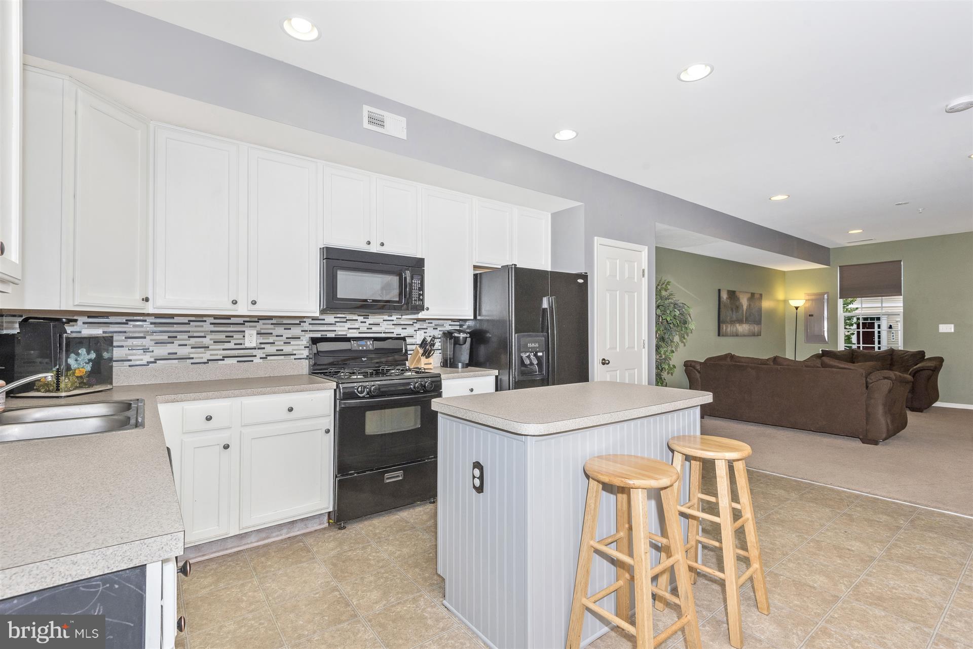 640 Tivoli Road Frederick, MD 21703 - Photo 8 of 29 Kitchen w/large pantry