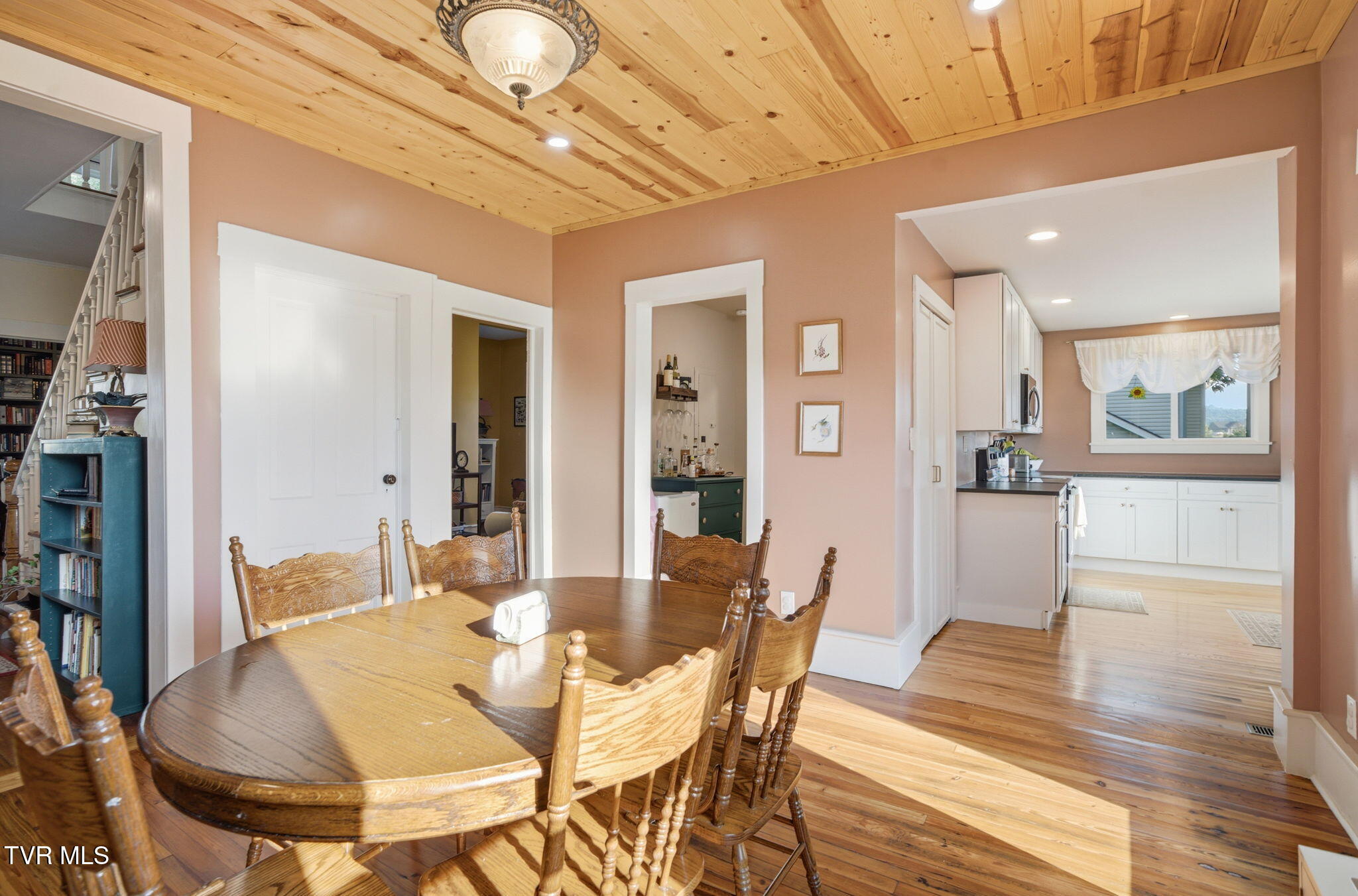 250 5 Oaks Road Jonesborough, TN 37659 - Photo 12 of 48 21-web-or-mls-021_DSC04988