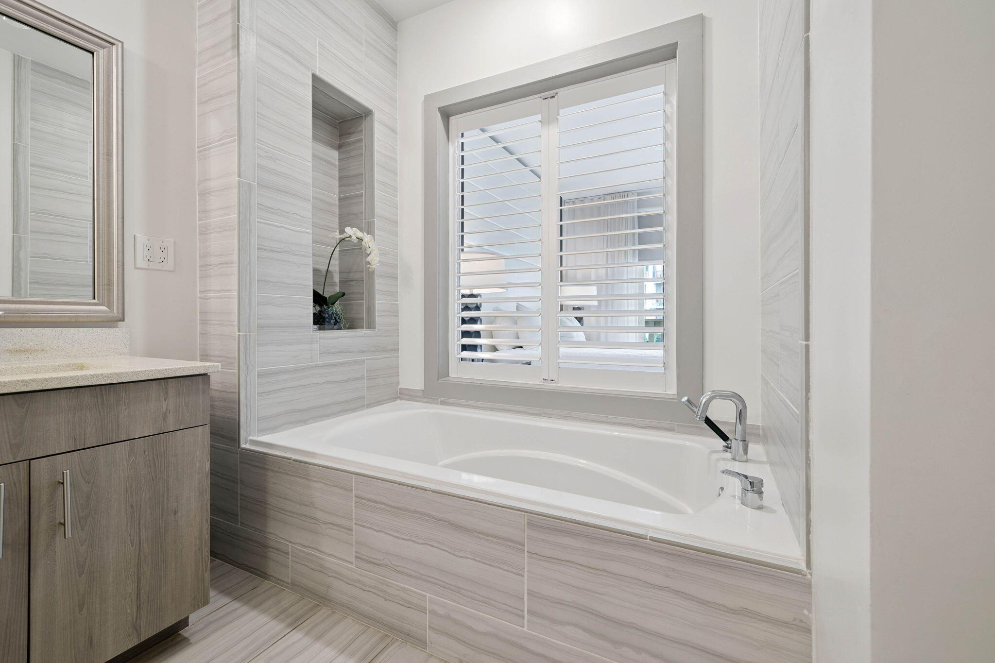 10941 East County Highway 30A, Unit 125 Inlet Beach, FL 32461 - Photo 17 of 41 Array_10941ECountyHwy30A125-22