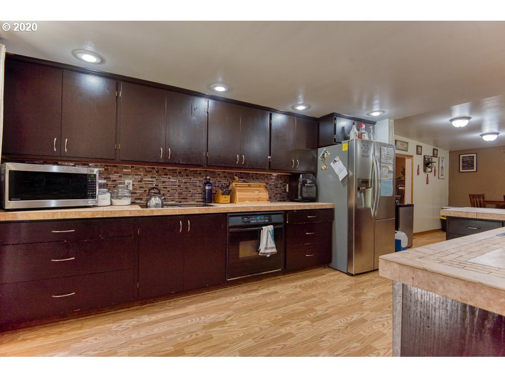 69019 Wildwood Road North Bend, OR 97459 - Photo 11 of 30 Gallery Image 11