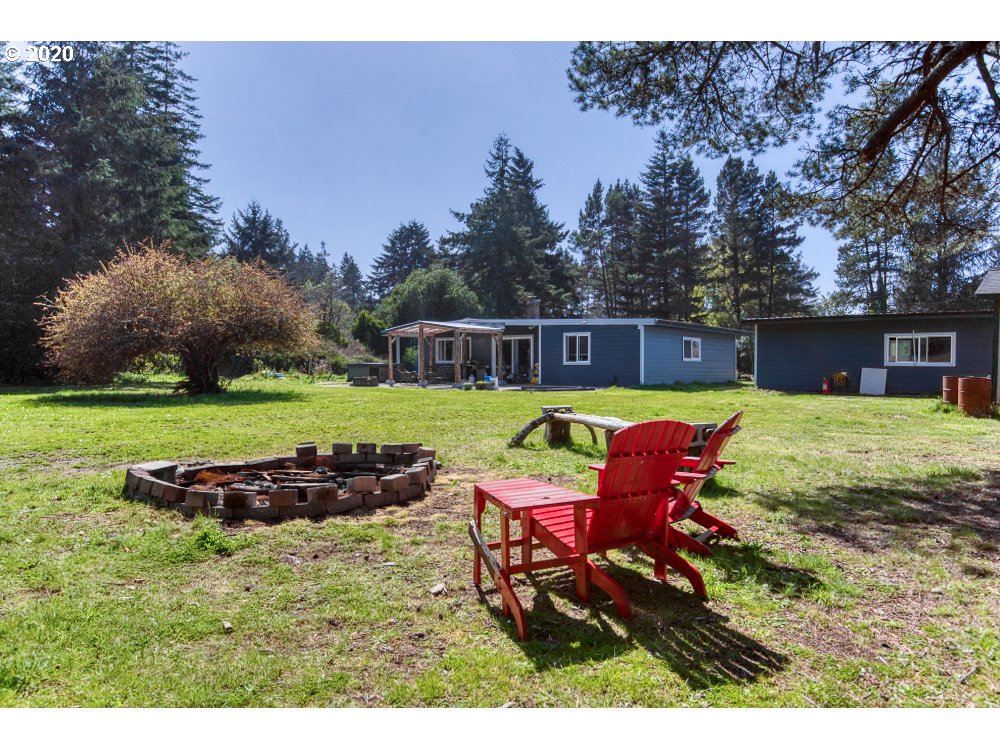 69019 Wildwood Road North Bend, OR 97459 - Photo 6 of 30 Gallery Image 6