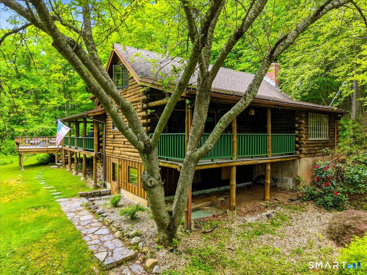 115 Green Hill Road Killingworth, CT 06419 - Photo 3 of 40 Charming covered porch and stone path