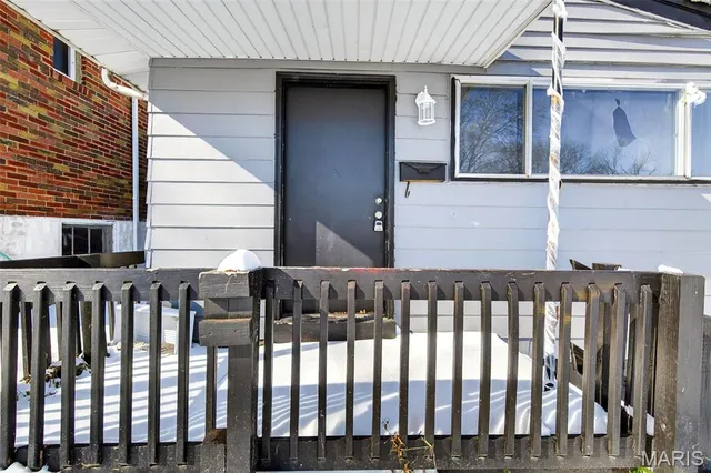 $57,000 | 4211 Ravenwood Avenue, St. Louis, MO 63121