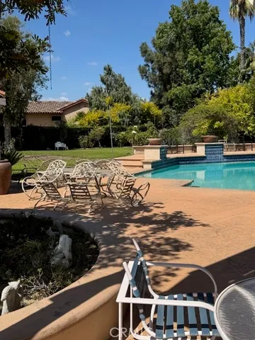 a view of a lake with houses