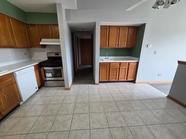 $1,750 | 1028 Ashley Court North, Unit 3C, Lockport, IL 60441