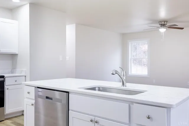 $215,900 | 1104 15th Street, Altavista, VA 24517