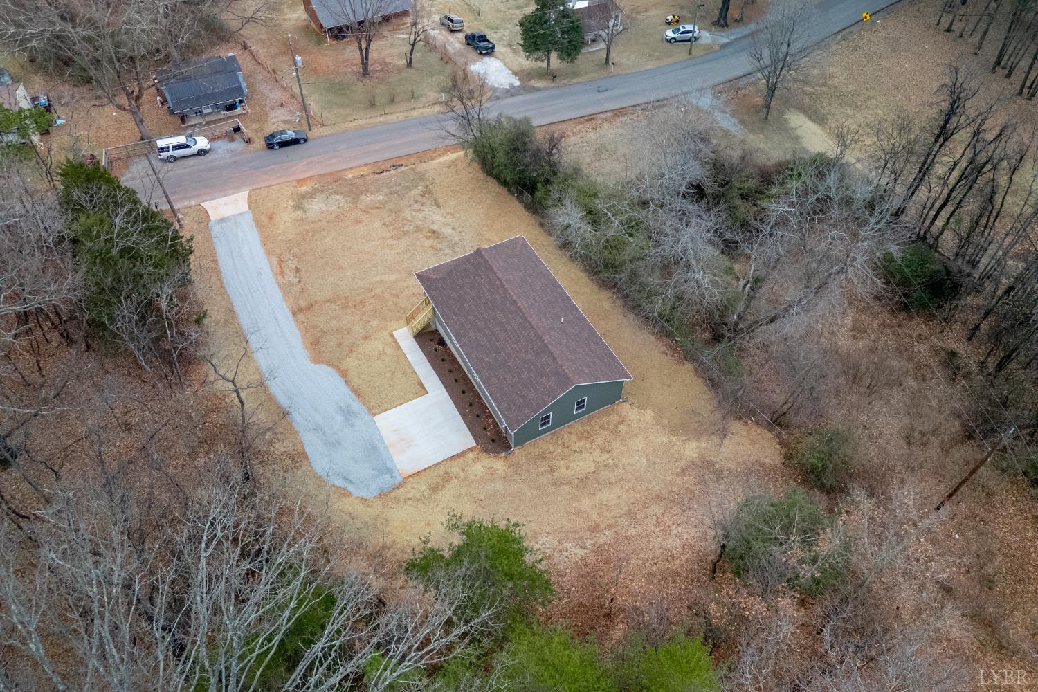 1104 15th Street Altavista, VA 24517 - Photo 26 of 47 a view of a yard in a house