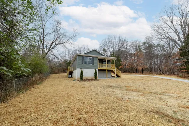 $215,900 | 1104 15th Street, Altavista, VA 24517