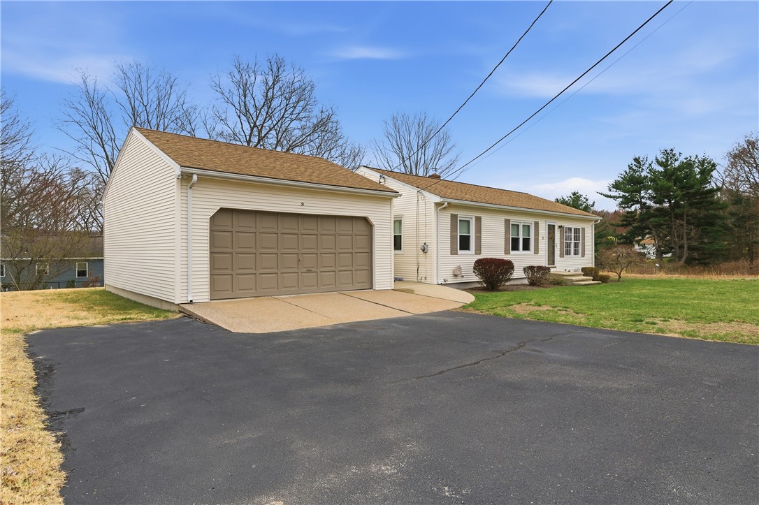31 Flora Avenue Woonsocket, RI 02895 - Photo 31 of 34