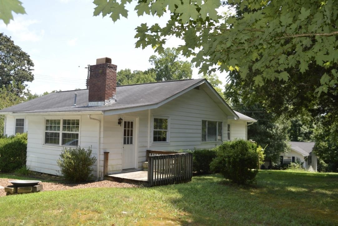 108 Maple Lane Oak Ridge, TN 37830 - Photo 3 of 29 Gallery Image 3