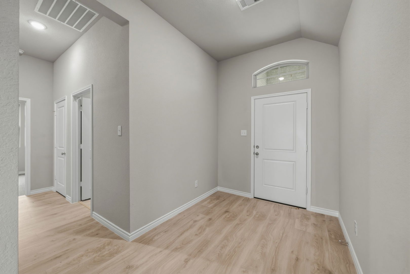 31010 Rena Coast Drive Huffman, TX 77336 - Photo 3 of 28 Entry in the Cedar home plan by Trophy Signature Homes – REPRESENTATIVE PHOTO