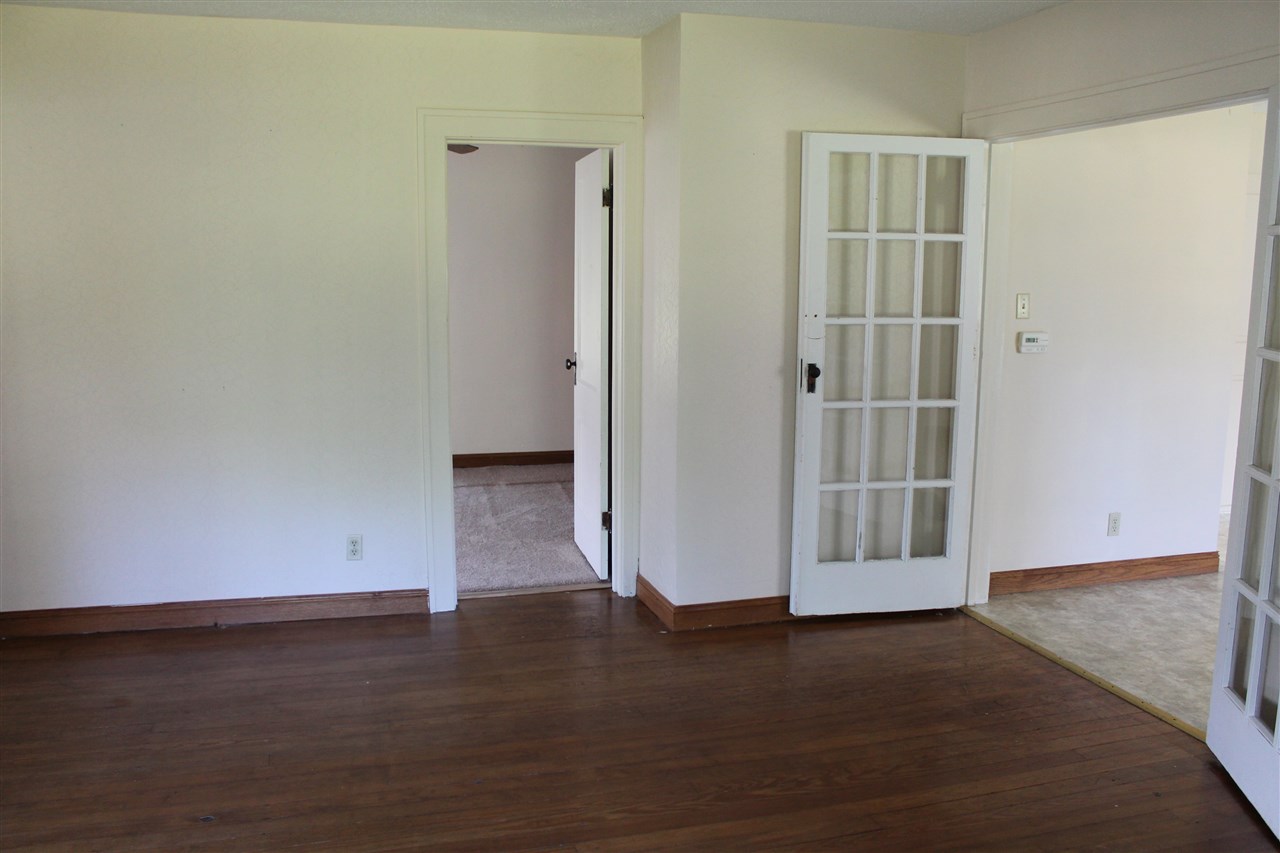 24643 Grant Road South Bend, IN 46619 - Photo 3 of 32 Gallery Image 3