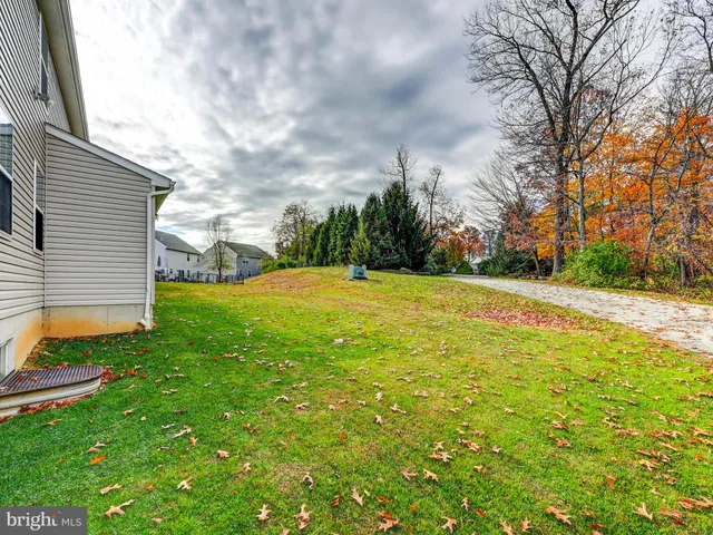 a view of a outdoor space