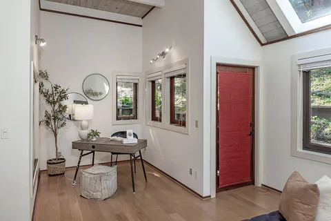 $1,695,000 | 128 Los Trancos Circle, Portola Valley, CA 94028