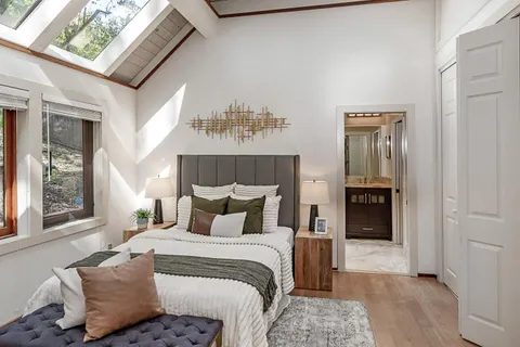 $1,695,000 | 128 Los Trancos Circle, Portola Valley, CA 94028