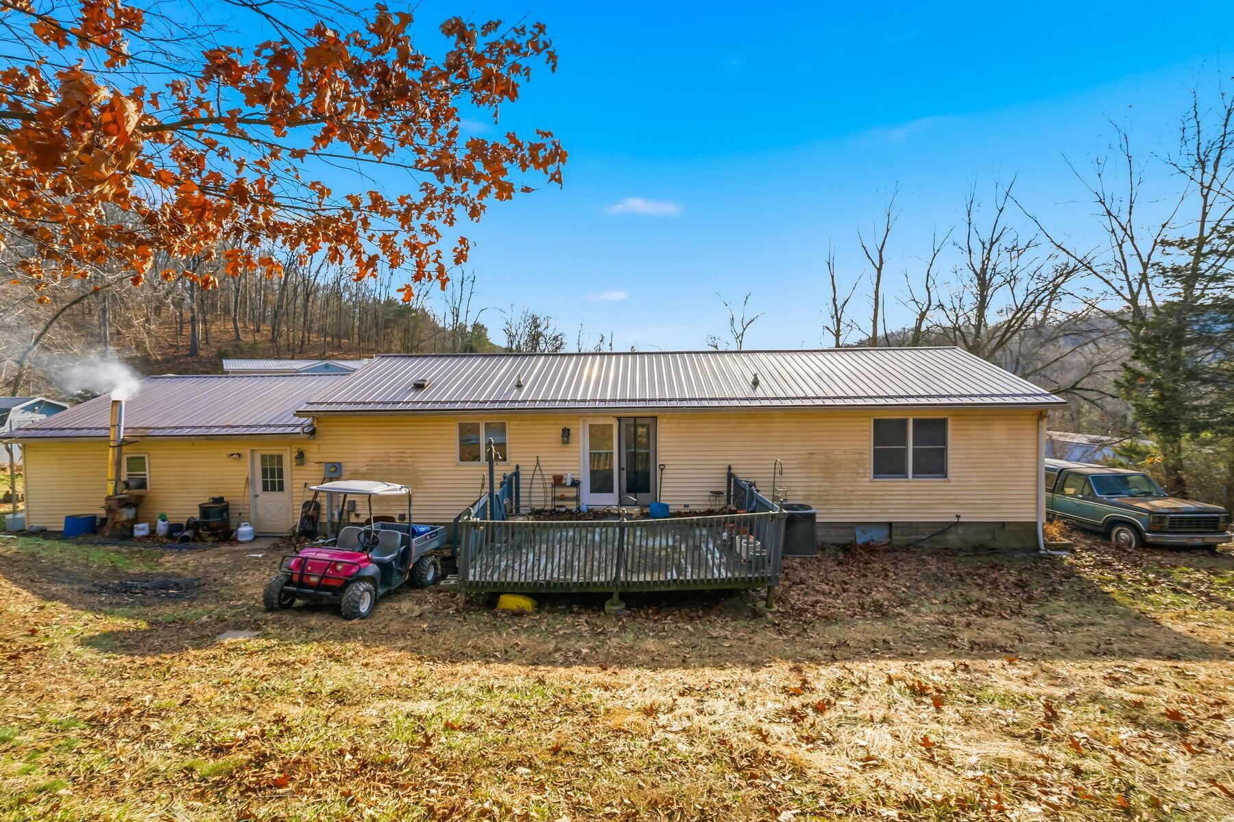 5250 Dry Run Road Chillicothe, OH 45601 - Photo 3 of 25 back of the house