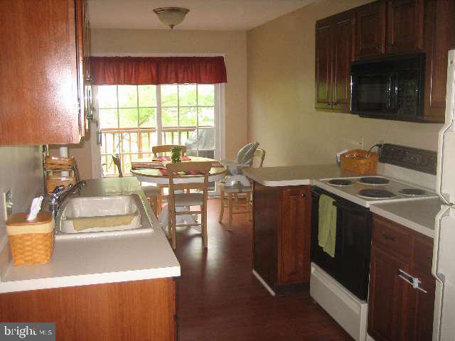 1924 Deer Path Road Harrisburg, PA 17110 - Photo 2 of 12 Gallery Image 2