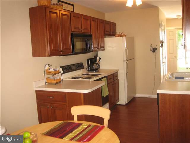 1924 Deer Path Road Harrisburg, PA 17110 - Photo 3 of 12 Gallery Image 3