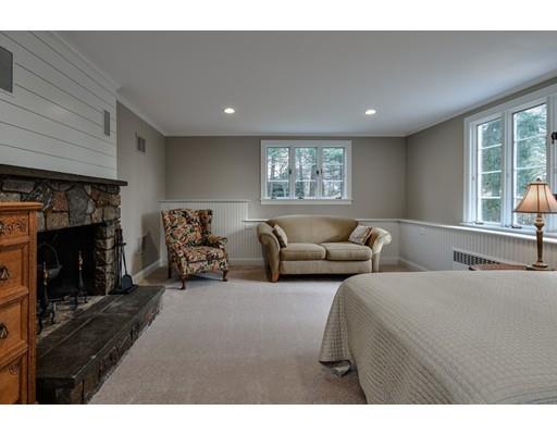 73 Crest Road Wellesley, MA 02482 - Photo 17 of 29
