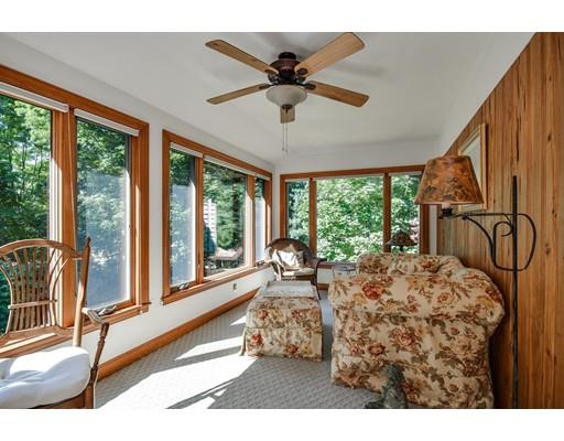 73 Crest Road Wellesley, MA 02482 - Photo 10 of 29