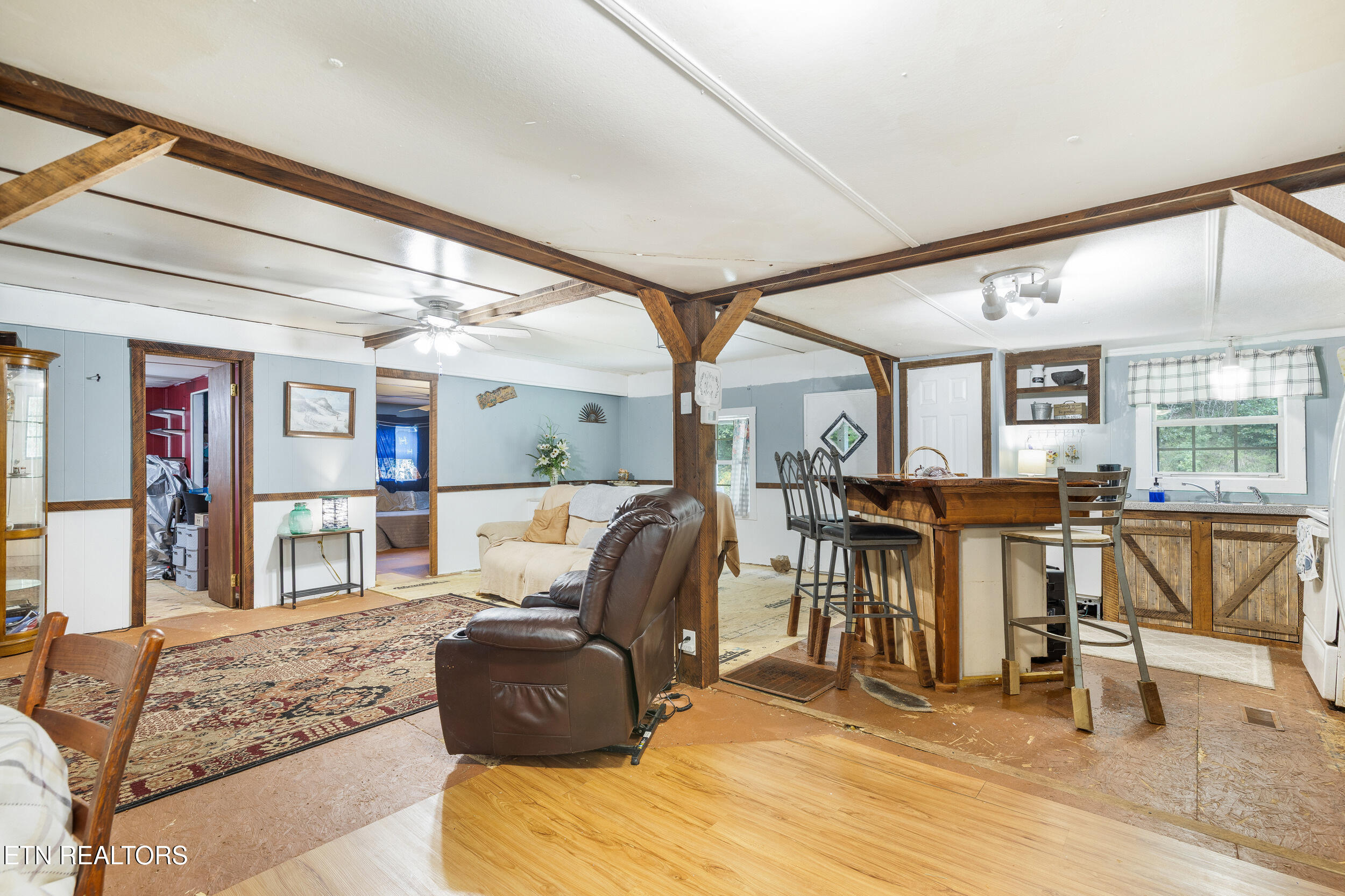 323 Vannoy Road Tazewell, TN 37879 - Photo 36 of 43 032