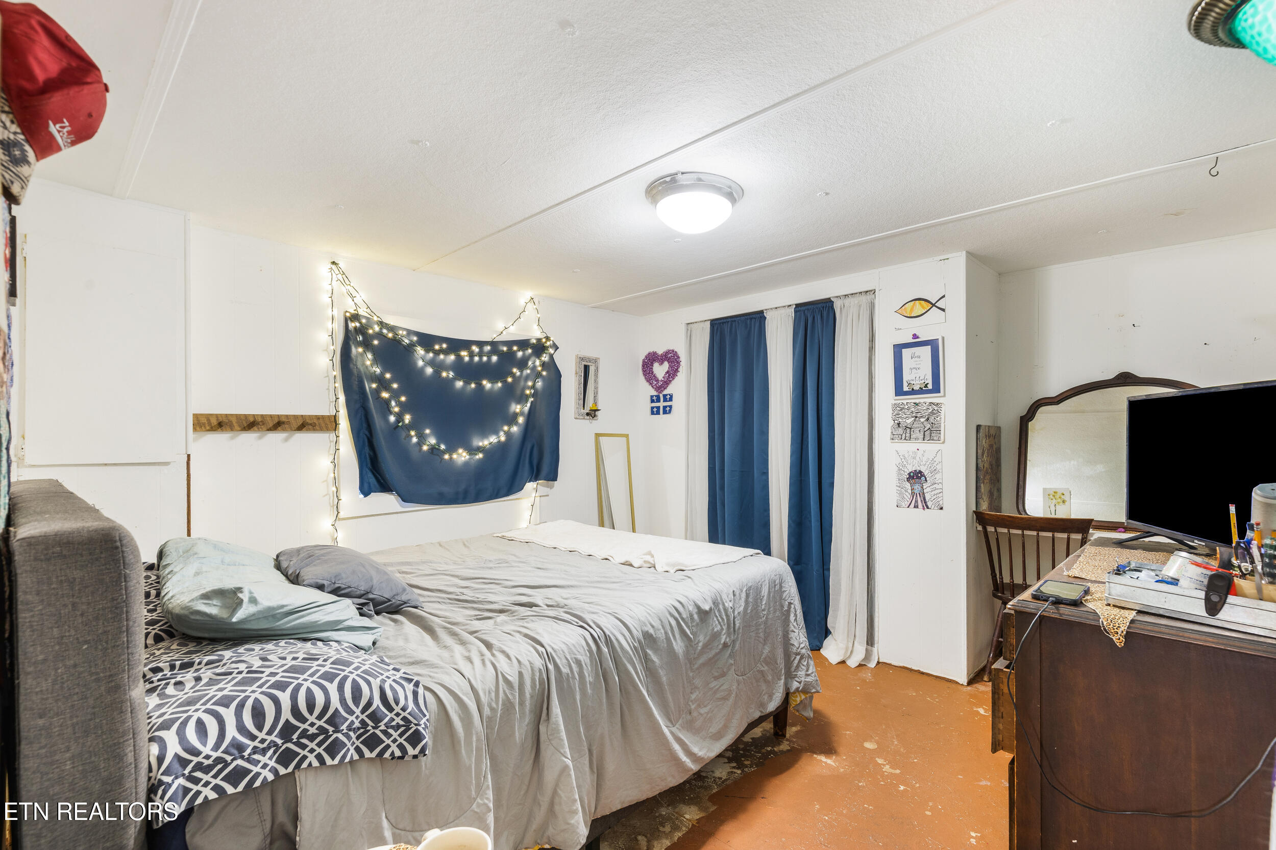 323 Vannoy Road Tazewell, TN 37879 - Photo 43 of 43 039