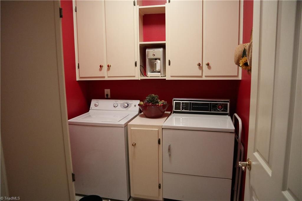 1236 Gatehouse Road High Point, NC 27262 - Photo 14 of 17 Oversized Laundry Room