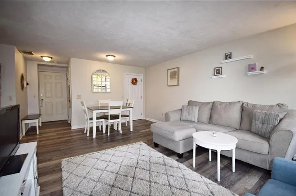$319,000 | 325 Plantation Street, Unit 213, Worcester, MA 01604