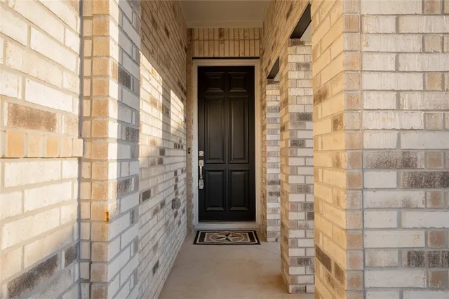 $2,800 | 215 Grand Canyon Way, Kyle, TX 78640