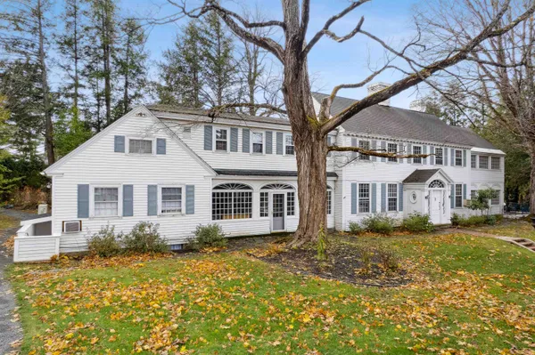 $2,900,000 | 2 Hilton Field Road, Hanover, NH 03755