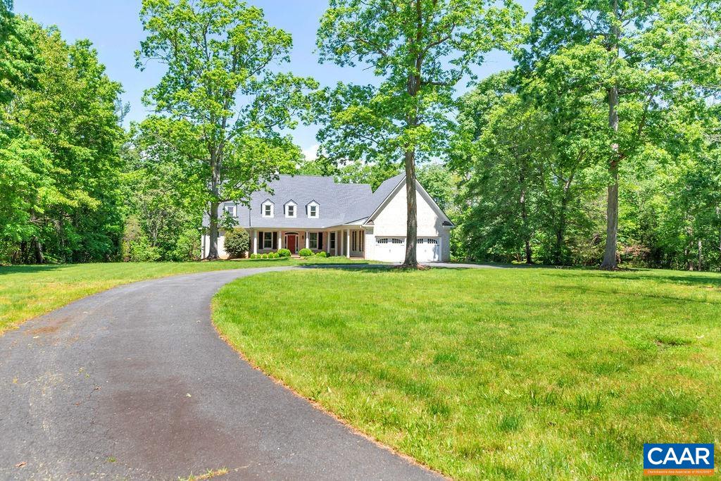 210 Campbell Road Keswick, VA 22947 - Photo 3 of 64 Gallery Image 3