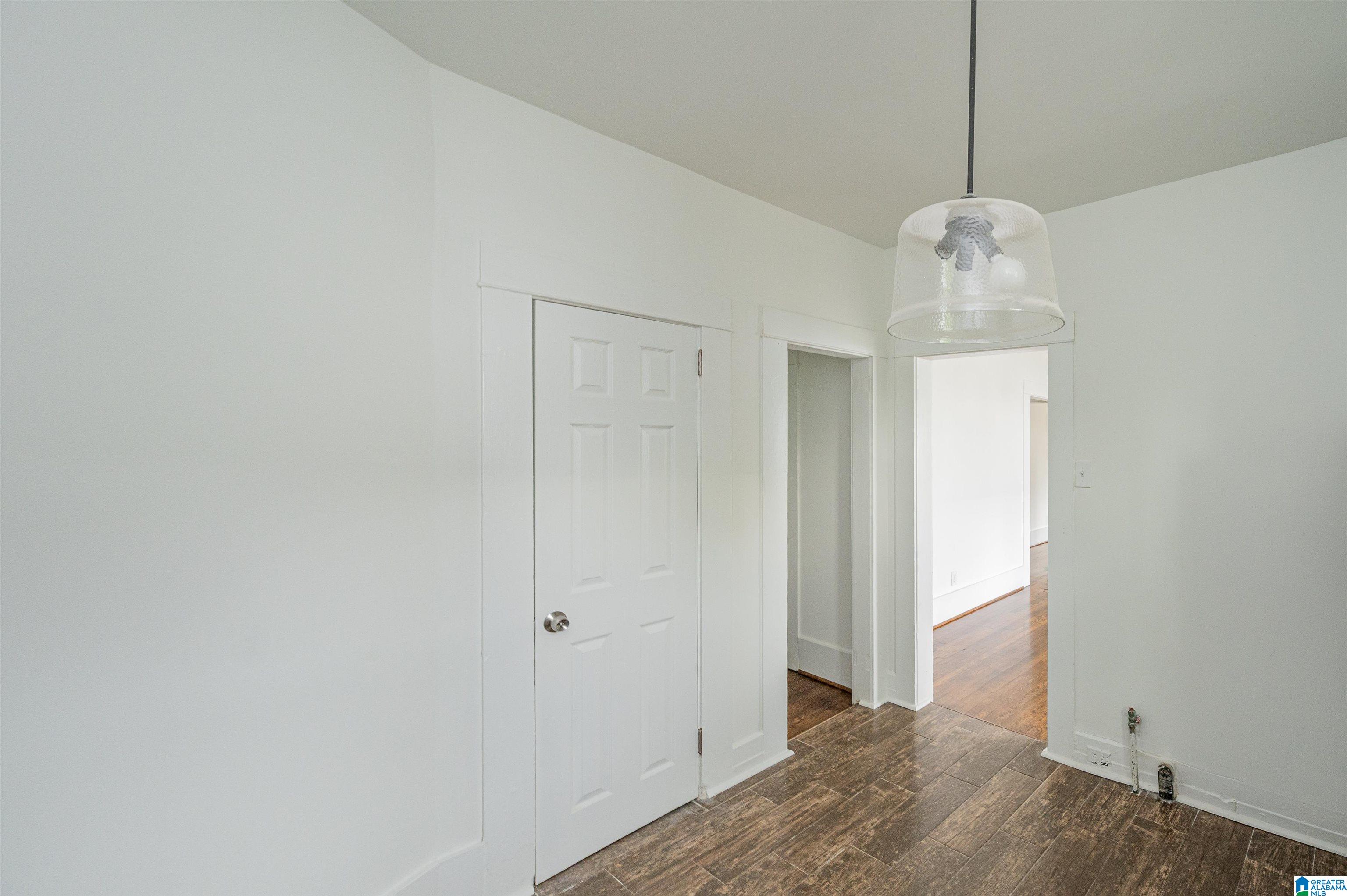 932 Valley Rd Place Birmingham, AL 35208 - Photo 16 of 32