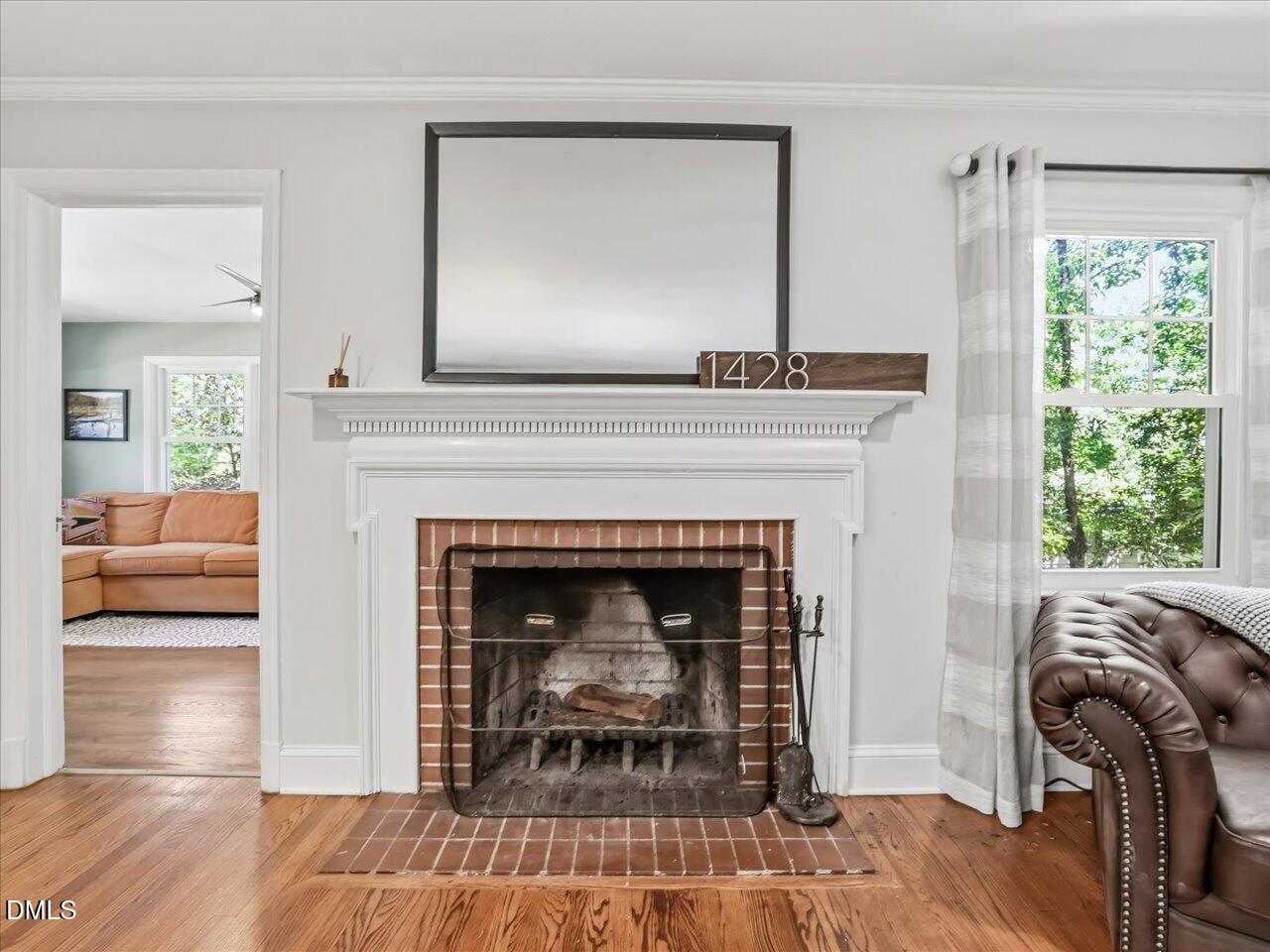 1428 Dixie Trail Raleigh, NC 27607 - Photo 19 of 82 19-Living Room