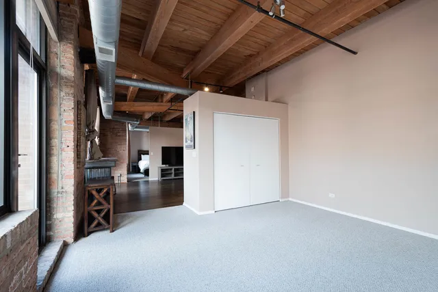 a view of a storage & utility room