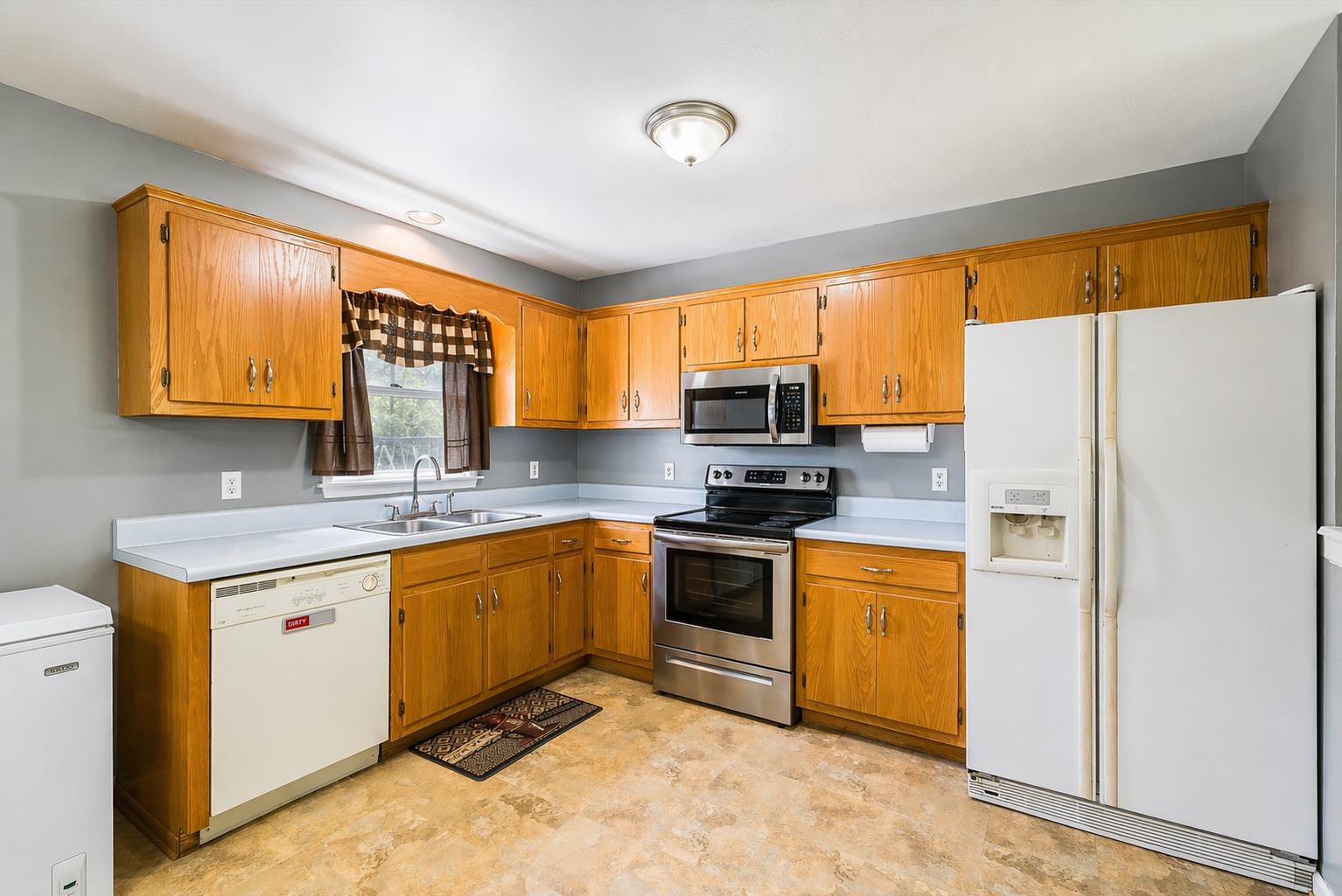 868 Patton Farm Road Stuarts Draft, VA 24477 - Photo 8 of 28