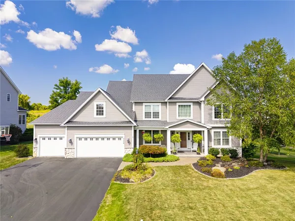 $699,900 | 6664 St Johns Parkway, Victor, NY 14564